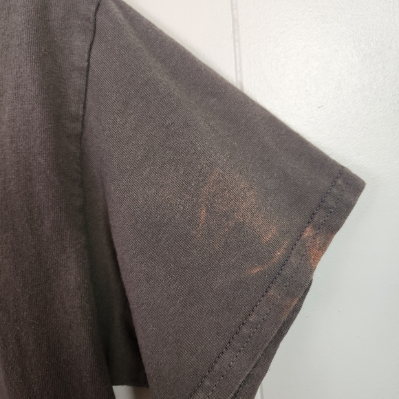 Taylor Swift Official Merch RED Album Taylors Version TV T-Shirt Womens Medium - Picture 5 of 10